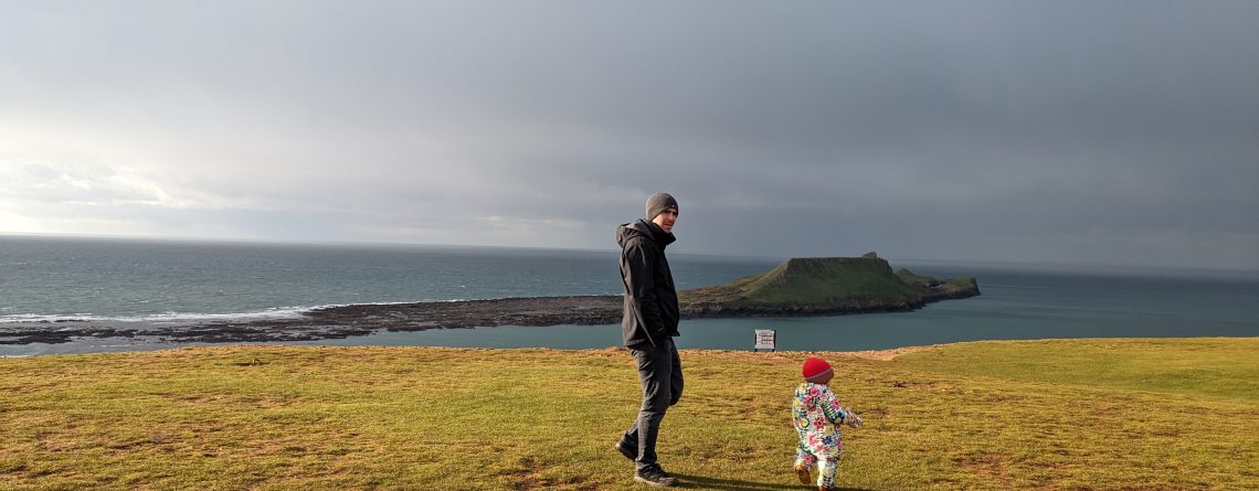 Walk at Rhossili overlooking the sea and wormshead