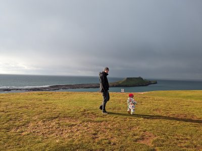 Walk at Rhossili overlooking the sea and wormshead